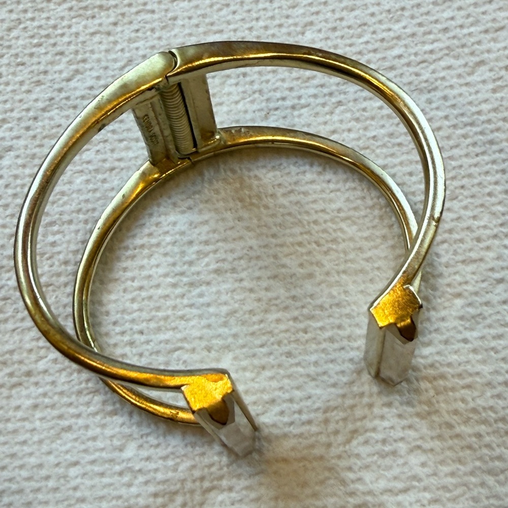 KENDRA SCOTT Gold Tone Mother of Pearl Cuff Bracelet Slip-On - Picture 3 of 4
